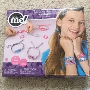 Friendship bracelet kit